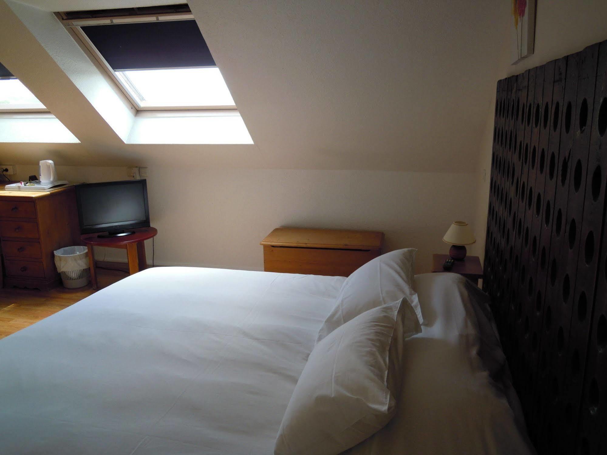 Hotel Logis Bagatelle - 51530 Dizy Exterior foto